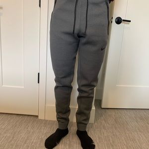 Grey Therma Fit Nike joggers